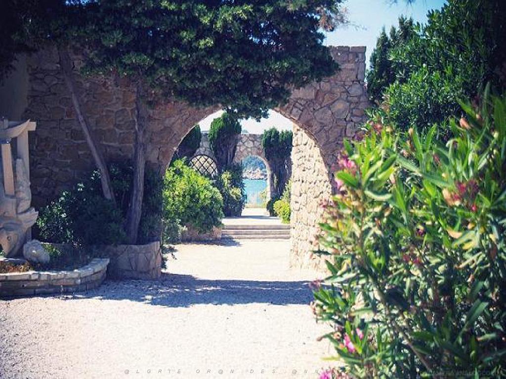183 D33 ILE DE BENDOR_000051.jpg